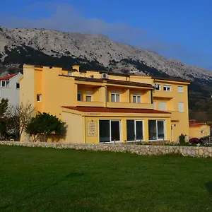 Mango Ii Baška